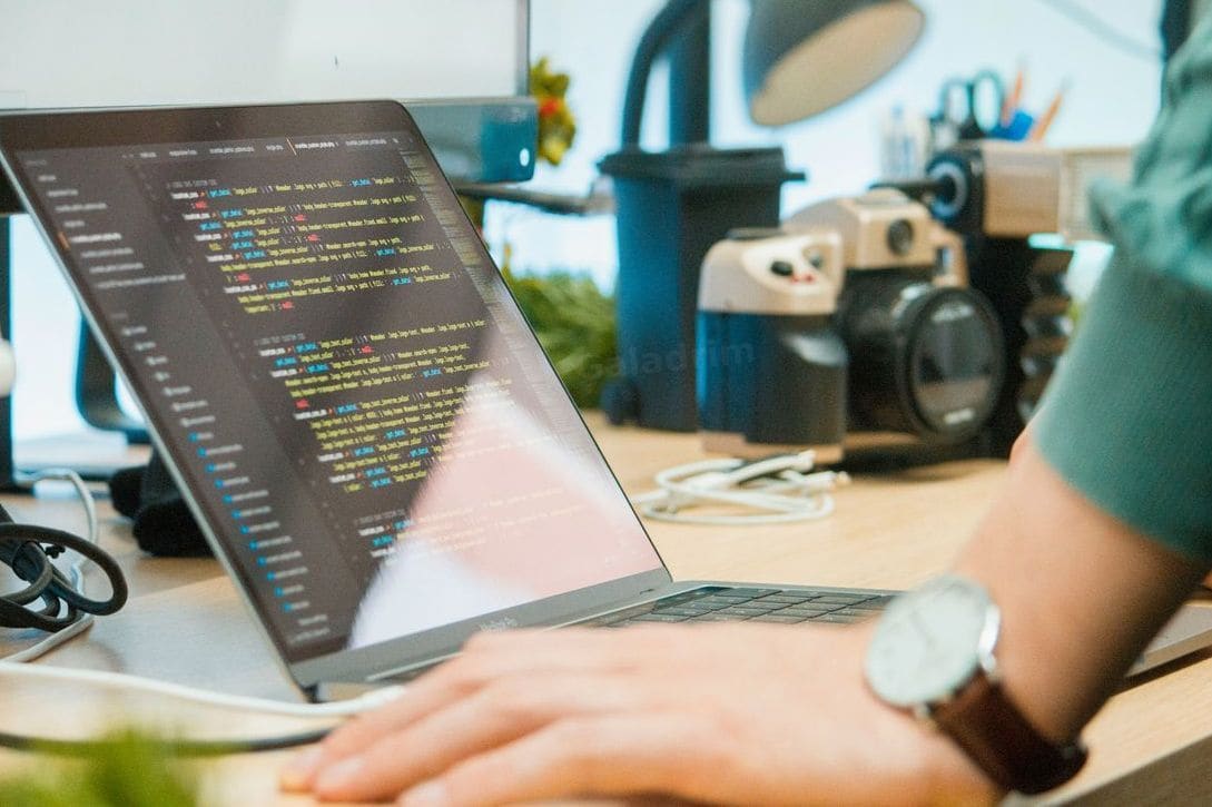 Comment lancer un produit web plus vite sans sacrifier la qualité